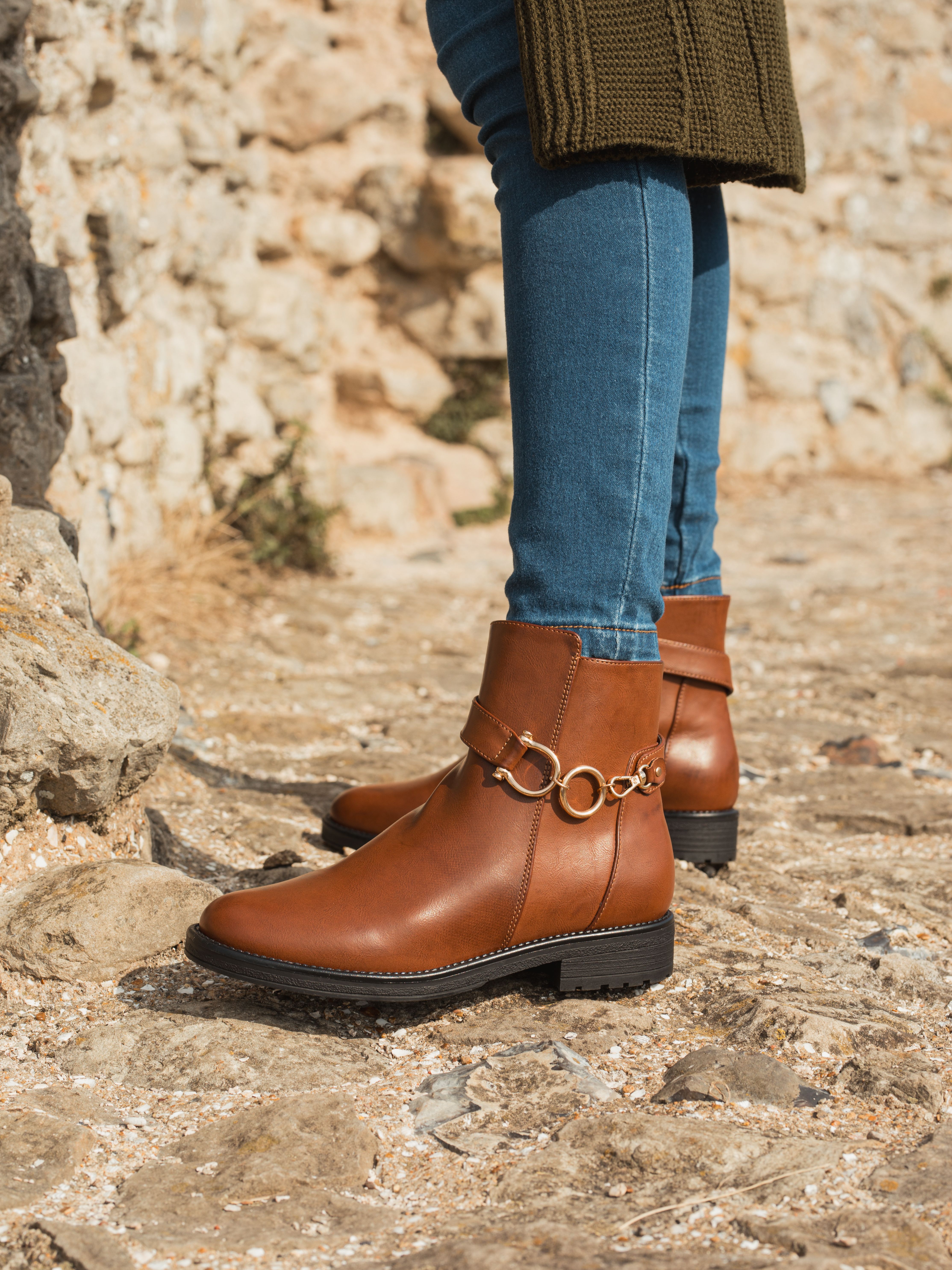 Flat brown ankle clearance boots